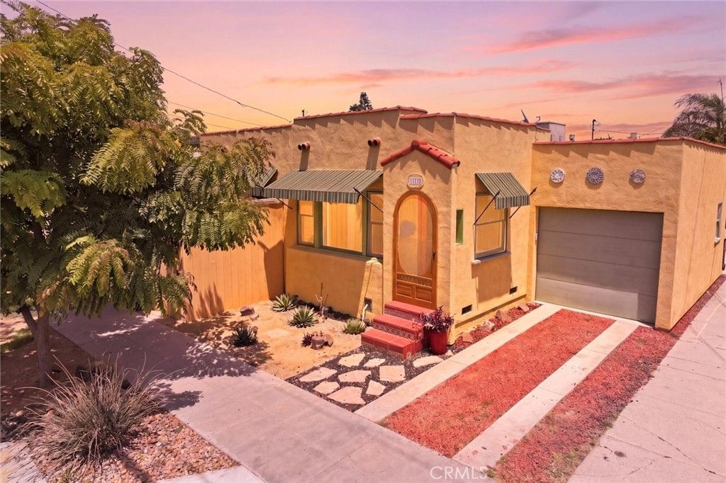 672 Stanley, Long Beach, CA 90814
