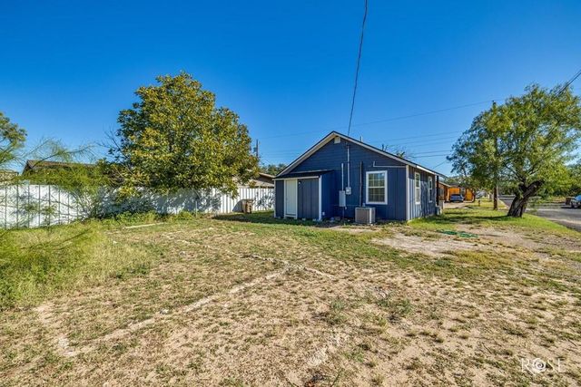 38 W 13th Street, San Angelo, TX 76903