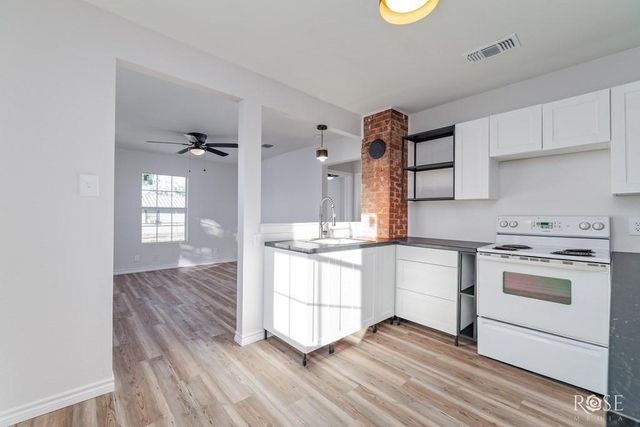 38 W 13th Street, San Angelo, TX 76903