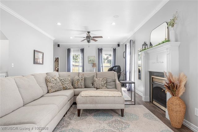 2411 Pauls Valley Lane, Alma, AR 72921