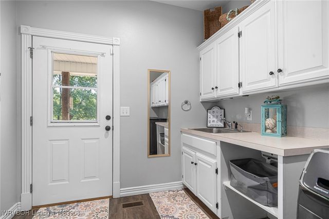 2411 Pauls Valley Lane, Alma, AR 72921