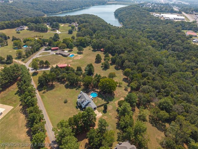 2411 Pauls Valley Lane, Alma, AR 72921