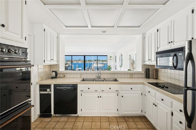 1214 E Balboa Boulevard, Newport Beach, CA 92661