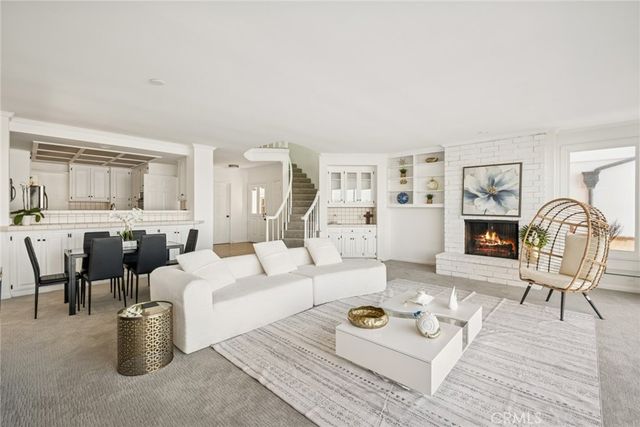 1214 E Balboa Boulevard, Newport Beach, CA 92661