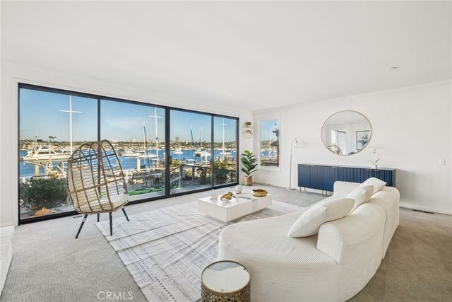 1214 E Balboa Boulevard, Newport Beach, CA 92661
