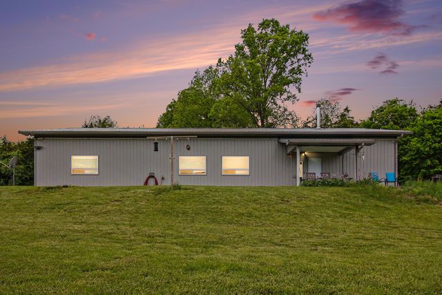 8768 Stonehouse Road, Alexandria, KY 41001