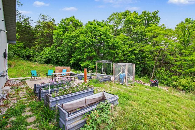 8768 Stonehouse Road, Alexandria, KY 41001