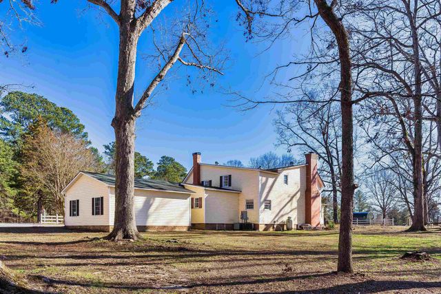 447 Henderson Road, Chesnee, SC 29323