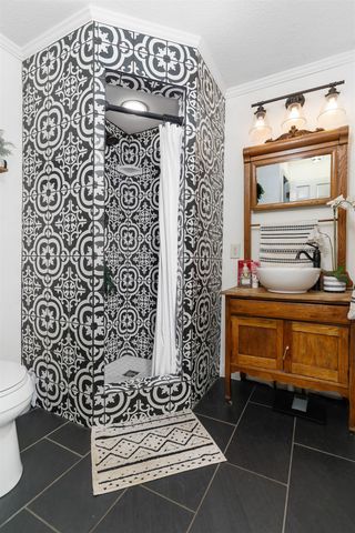 447 Henderson Road, Chesnee, SC 29323