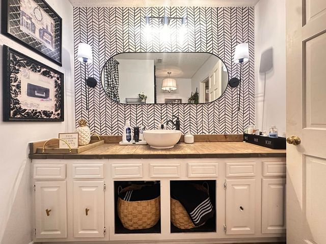 447 Henderson Road, Chesnee, SC 29323