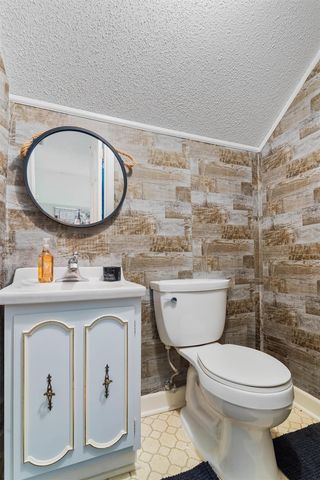 447 Henderson Road, Chesnee, SC 29323