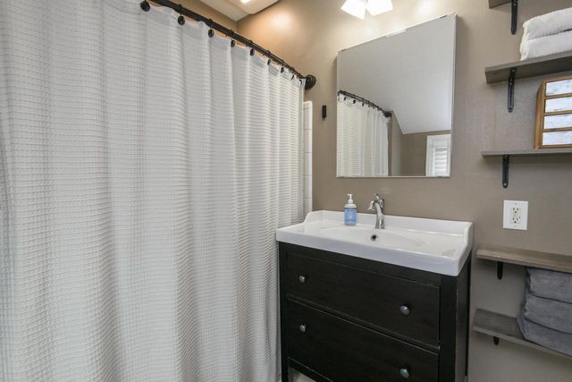 2144 S 108th STREET, West Allis, WI 53227