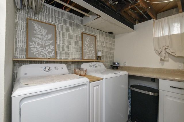 2144 S 108th STREET, West Allis, WI 53227