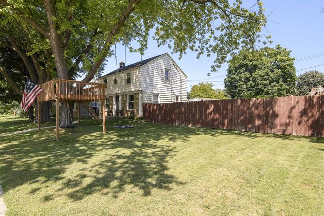 2144 S 108th STREET, West Allis, WI 53227