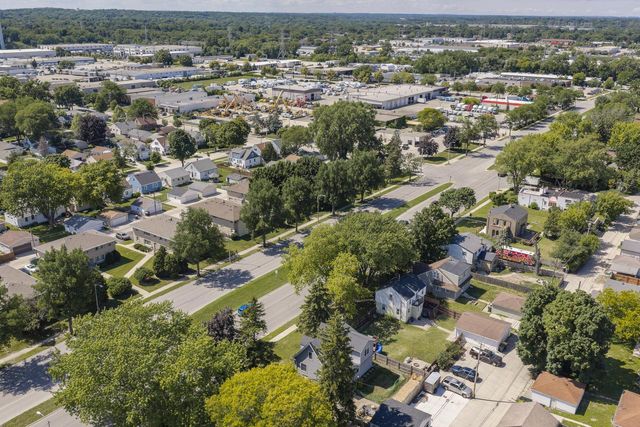 2144 S 108th STREET, West Allis, WI 53227