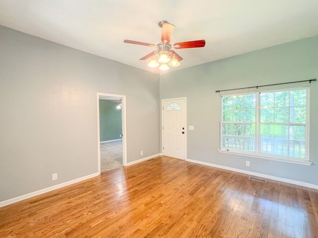 142 Keytown Rd, Portland, TN 37148