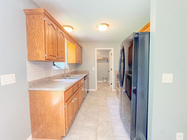 142 Keytown Rd, Portland, TN 37148