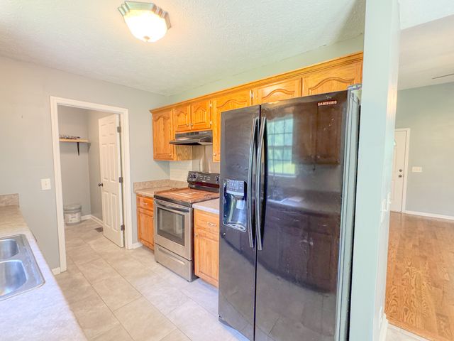 142 Keytown Rd, Portland, TN 37148