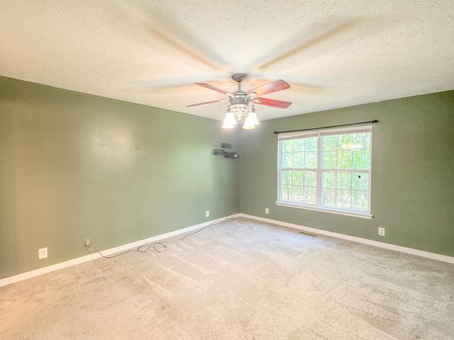 142 Keytown Rd, Portland, TN 37148