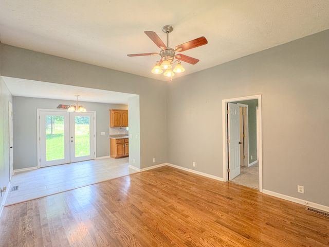 142 Keytown Rd, Portland, TN 37148