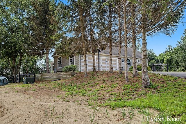 6220 146th Avenue, Holland, MI 49423