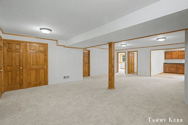 6220 146th Avenue, Holland, MI 49423