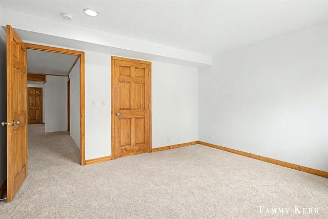 6220 146th Avenue, Holland, MI 49423