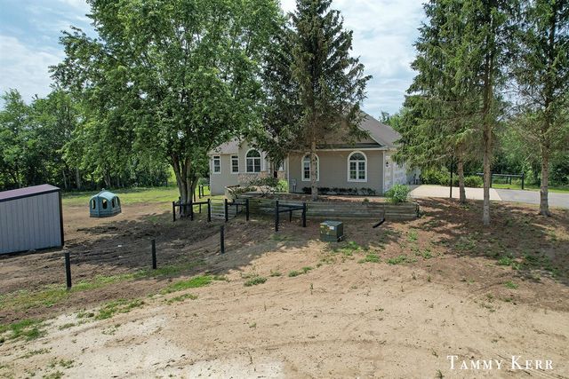 6220 146th Avenue, Holland, MI 49423