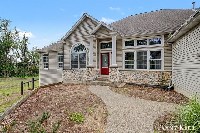 6220 146th Avenue, Holland, MI 49423