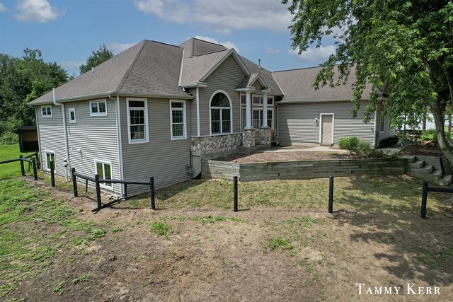 6220 146th Avenue, Holland, MI 49423