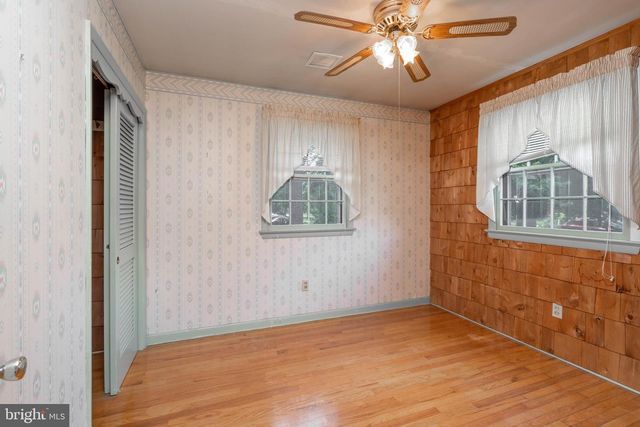 215 HAZEL BLVD, Millville, NJ 08332