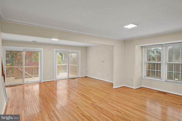 14201 OAKPOINTE DR, Laurel, MD 20707