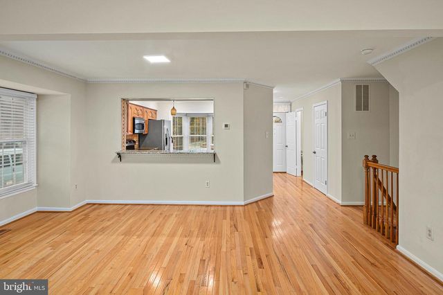 14201 OAKPOINTE DR, Laurel, MD 20707