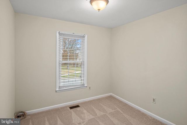 14201 OAKPOINTE DR, Laurel, MD 20707