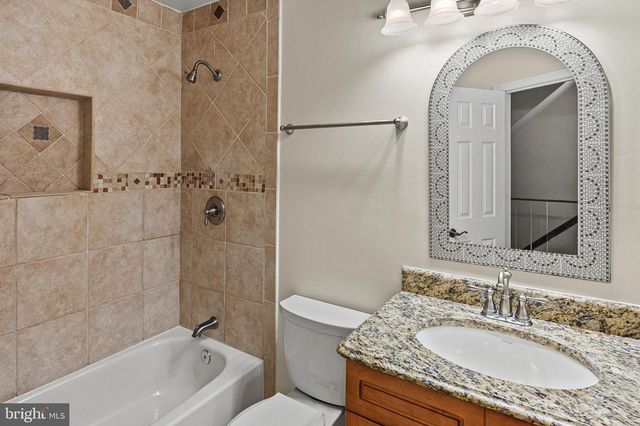 14201 OAKPOINTE DR, Laurel, MD 20707