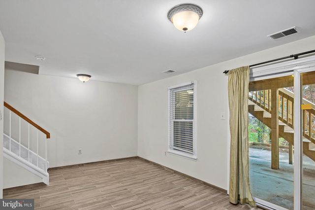 14201 OAKPOINTE DR, Laurel, MD 20707