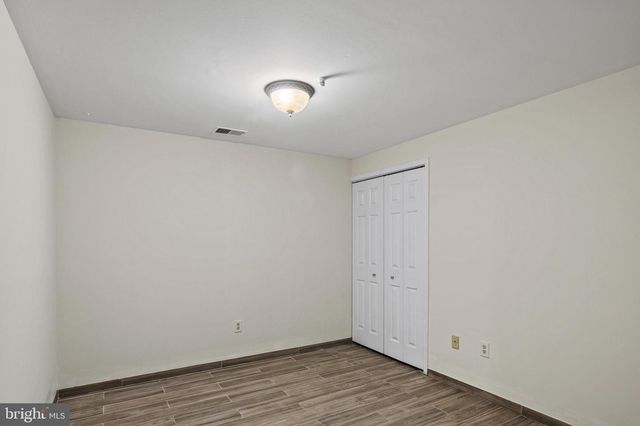 14201 OAKPOINTE DR, Laurel, MD 20707