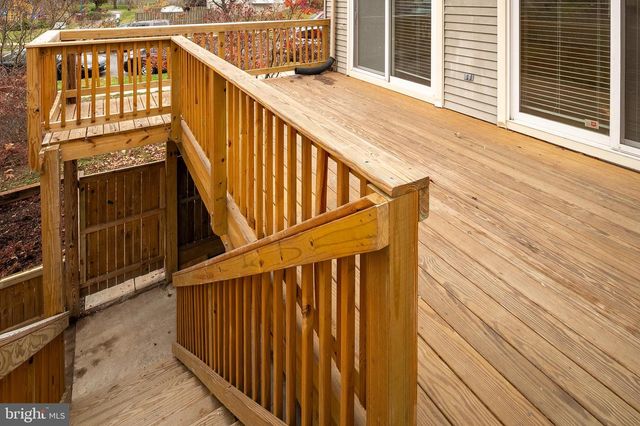 14201 OAKPOINTE DR, Laurel, MD 20707