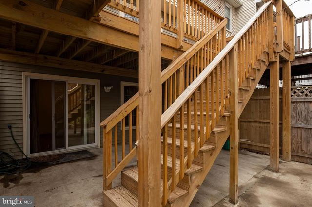 14201 OAKPOINTE DR, Laurel, MD 20707