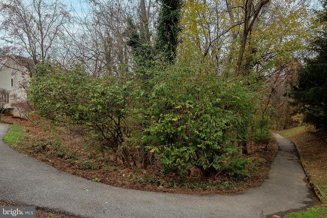 14201 OAKPOINTE DR, Laurel, MD 20707