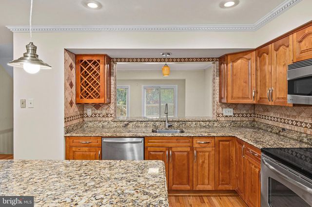 14201 OAKPOINTE DR, Laurel, MD 20707