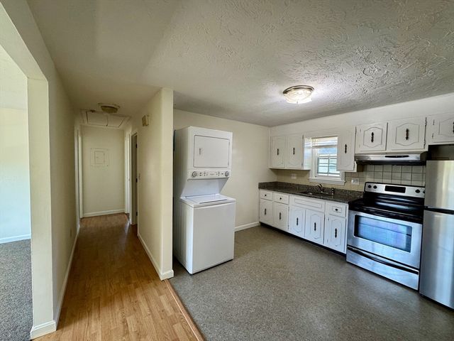 62 Garden St 3, Attleboro, MA 02703