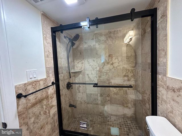 5 LOCUST ST, West Chester, PA 19382