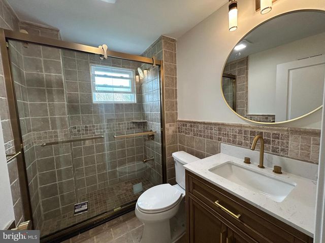 5 LOCUST ST, West Chester, PA 19382