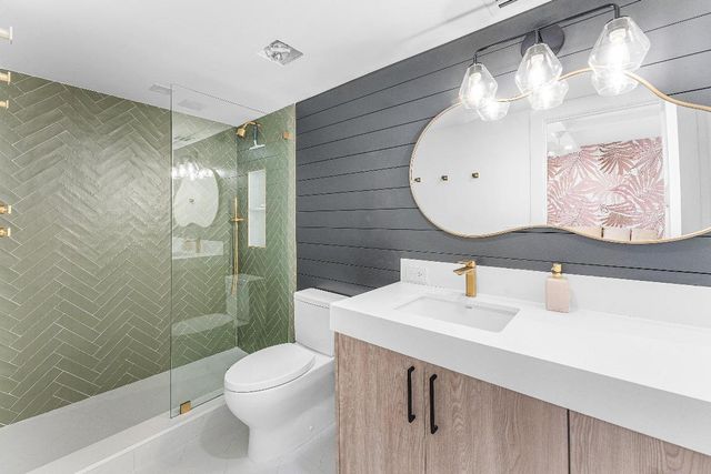 5380 N Ocean Drive 19d, Singer Island, FL 33404