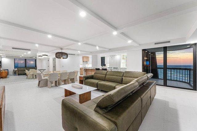 5380 N Ocean Drive 19d, Singer Island, FL 33404