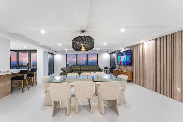 5380 N Ocean Drive 19d, Singer Island, FL 33404