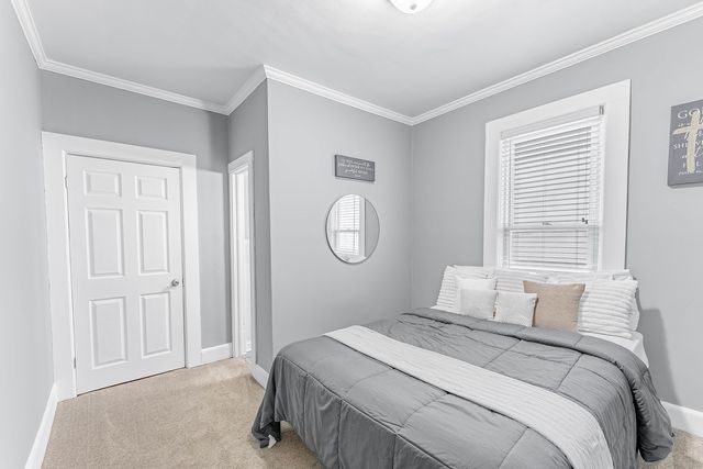 168 Villa Street, Elgin, IL 60120