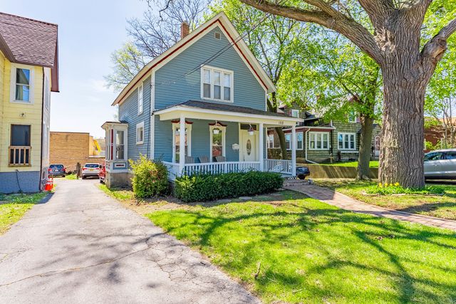 168 Villa Street, Elgin, IL 60120