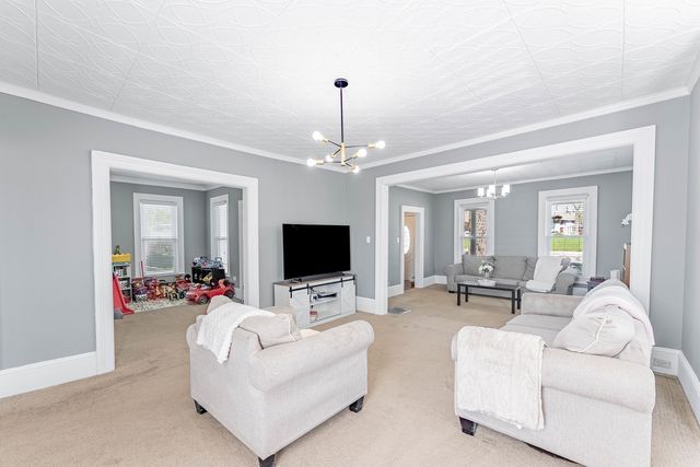 168 Villa Street, Elgin, IL 60120